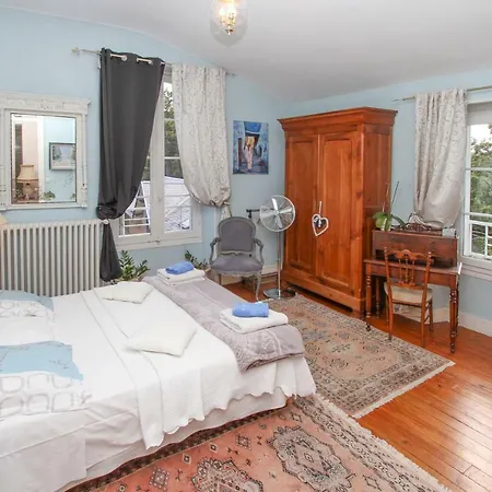 Manoir Des Turets 住宿加早餐酒店